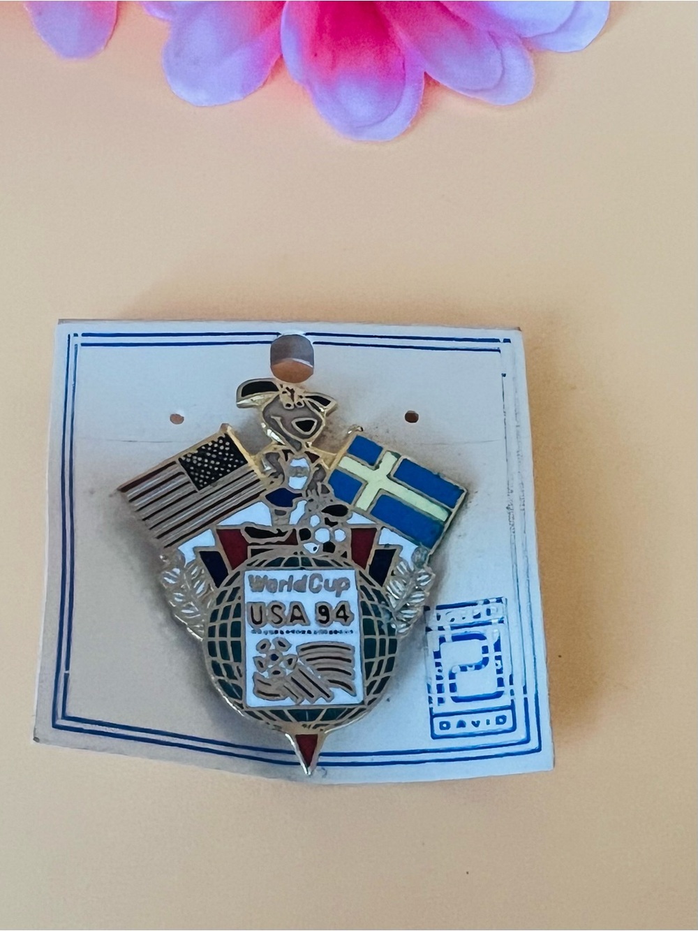 USA 94 World Cup Soccer Pin with Flags